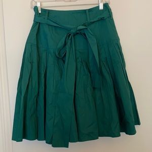 New Eshakti Pleated Green Skirt Size 8 Medium
